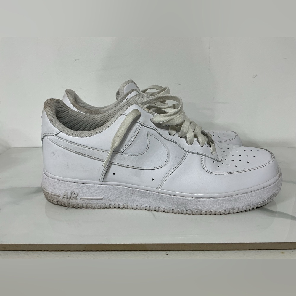 Nike Air Force 1 07 'Triple White US Size 8 CW2288-111 White/White/White - Picture 5 of 7